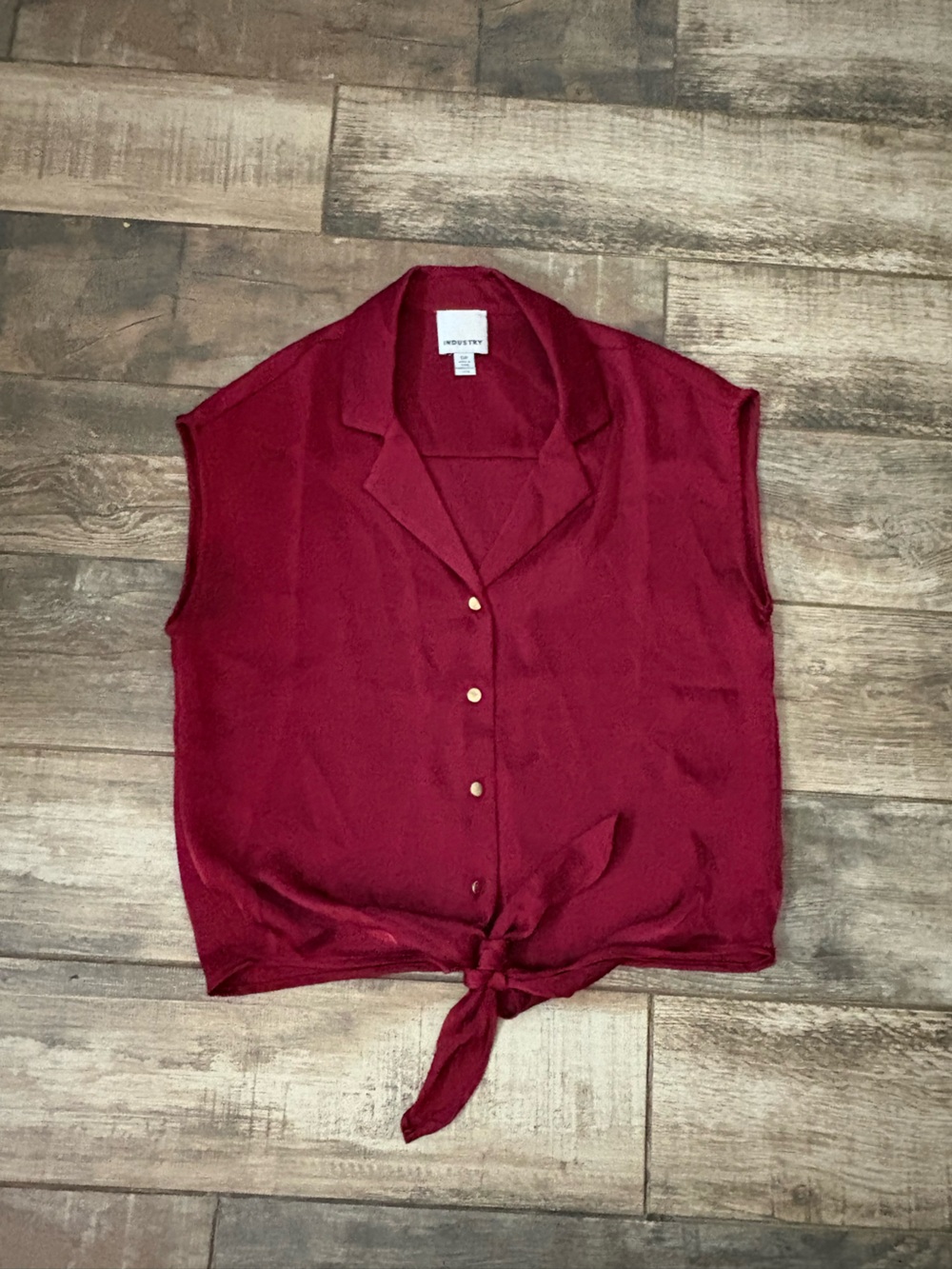 Sleeveless V-Neck Button-Front Tie-Hem Sweater Vest - Burgundy